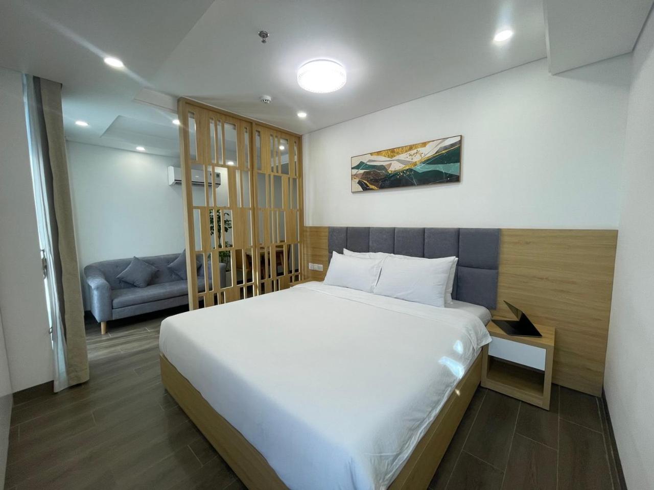Hsuites Riverside And *